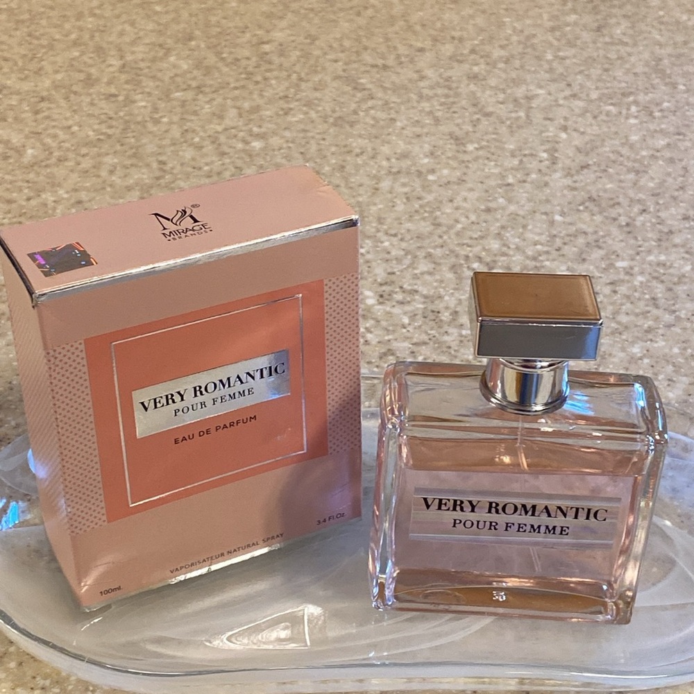 Very Romantic Pour Femme Eau de Parfum Spray